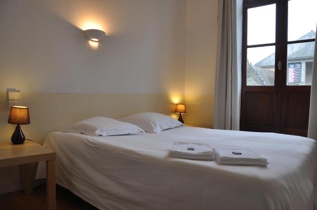 Cafe Hotel Du Theatre Dinan Luaran gambar